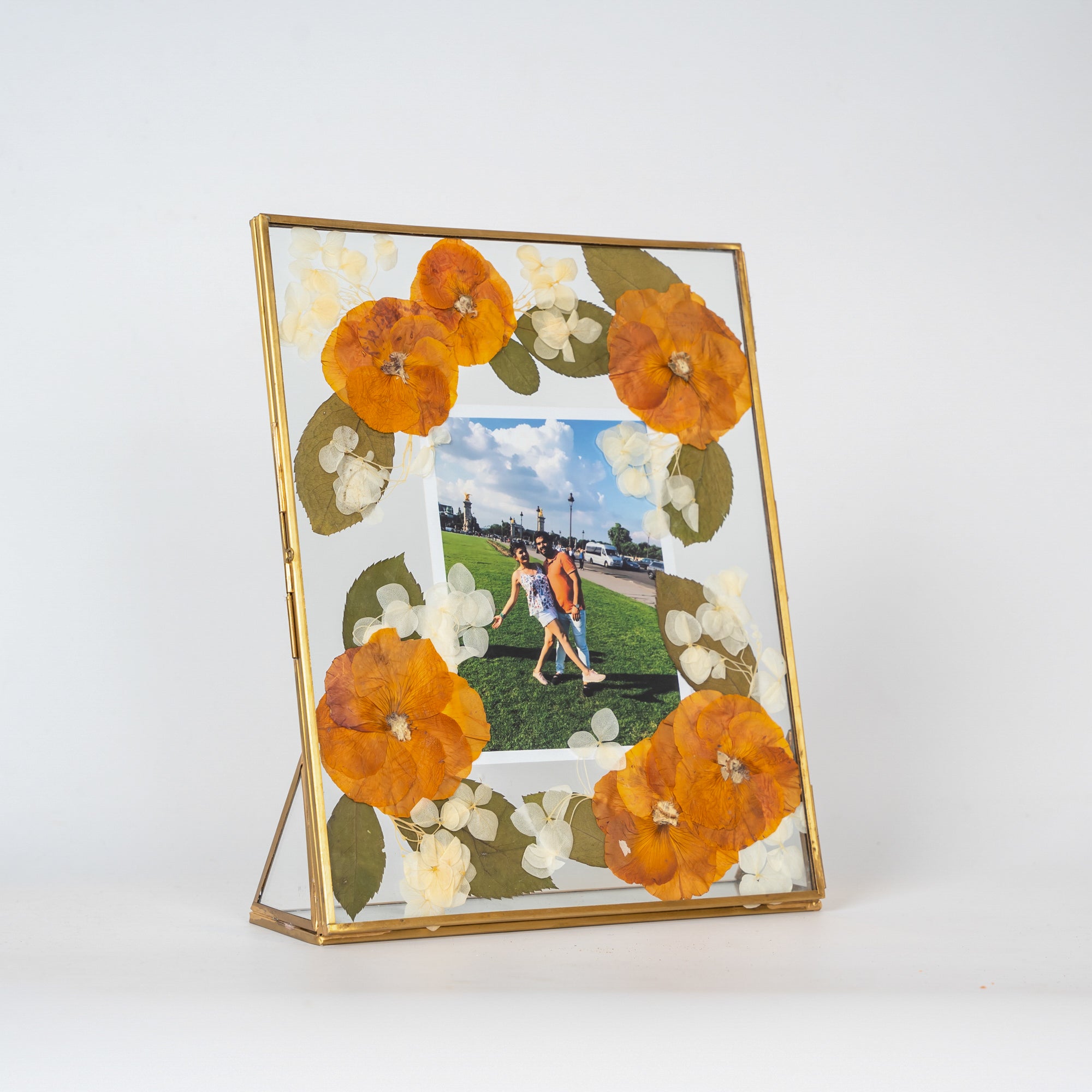 Vintage Brass Pressed Floral Photo Frame with Stand – Gift for Birthday, Anniversary & Valentine’s