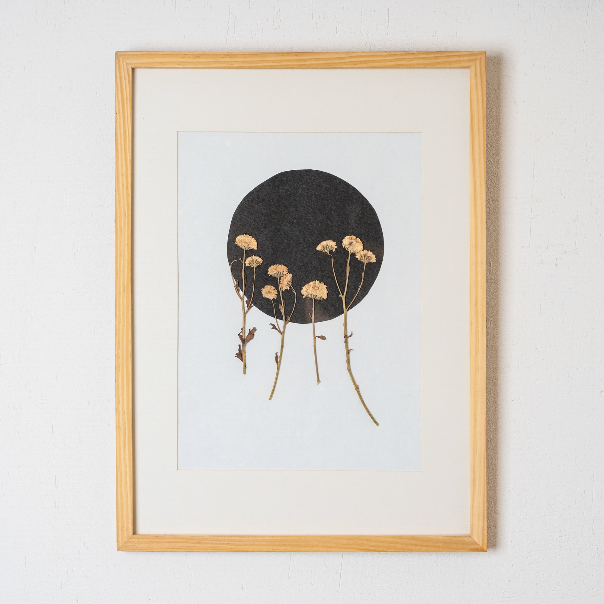 Handmade Pressed Flower Frame – Botanical Wall Art for Gifting & Home Décor