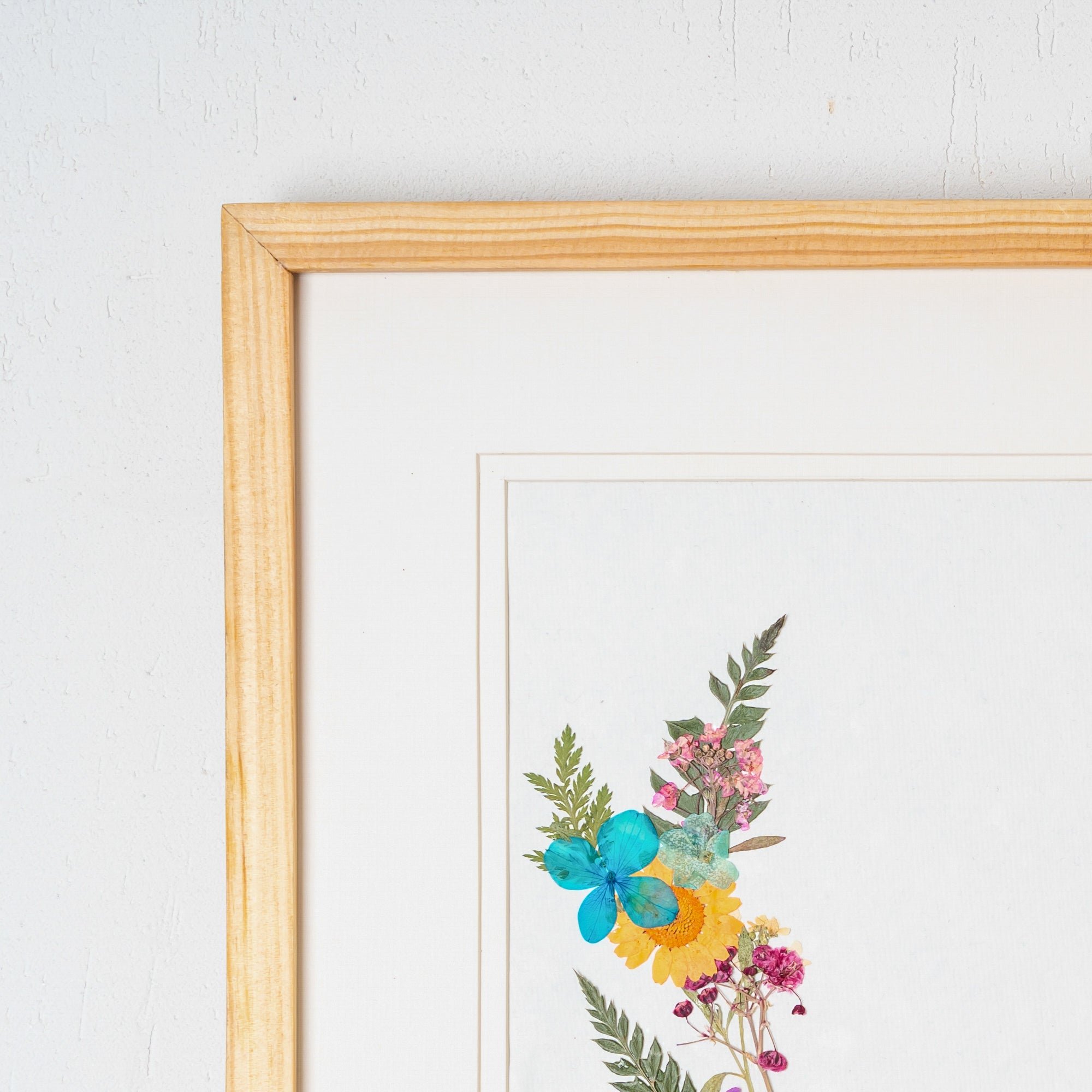 Mixed Botanical Pressed Flower Frame – Handmade Custom Floral Wall Art