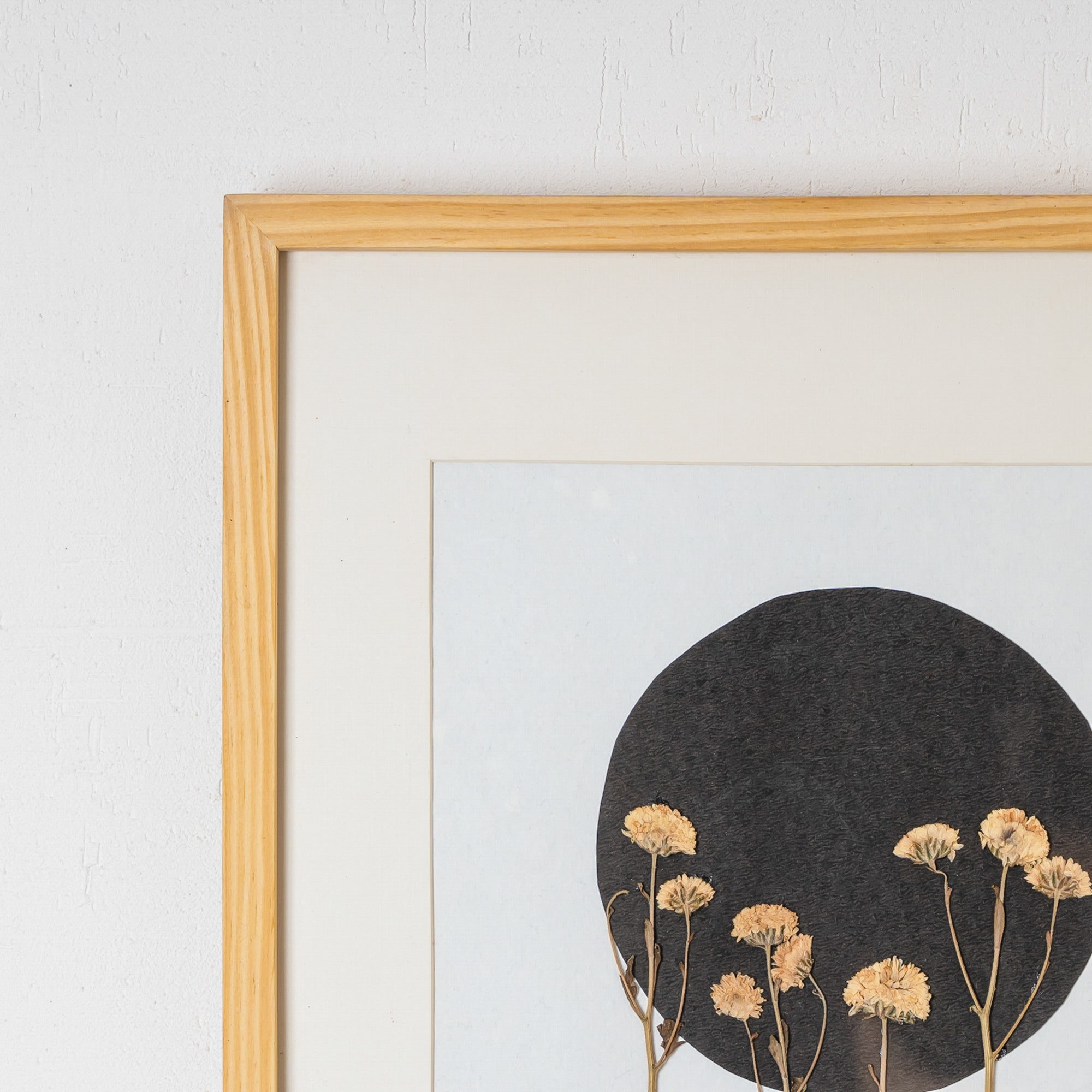 Handmade Pressed Flower Frame – Botanical Wall Art for Gifting & Home Décor