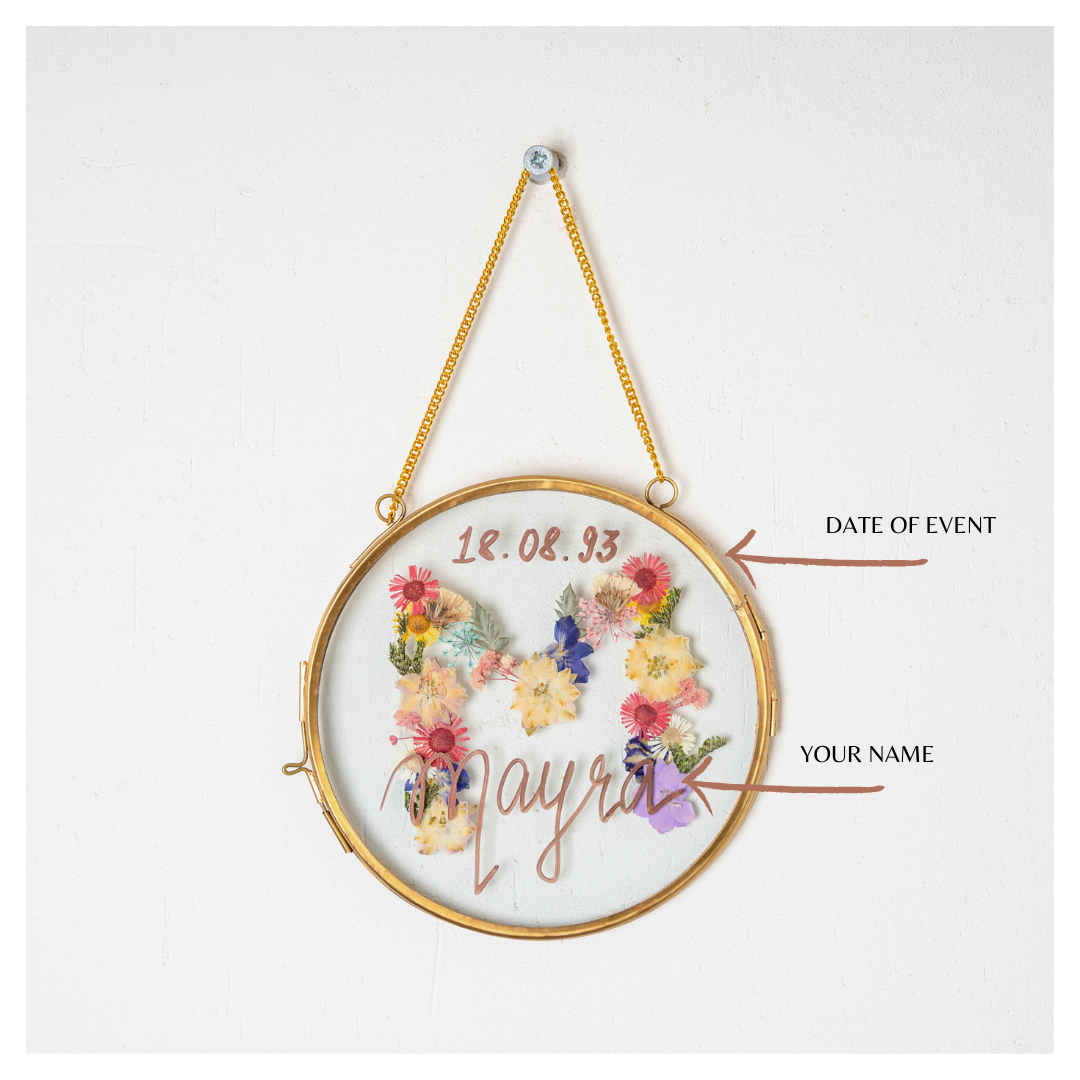 Name & Initials Pressed Flower Frame – Personalised Botanical Wall Art for Weddings & Baby Showers