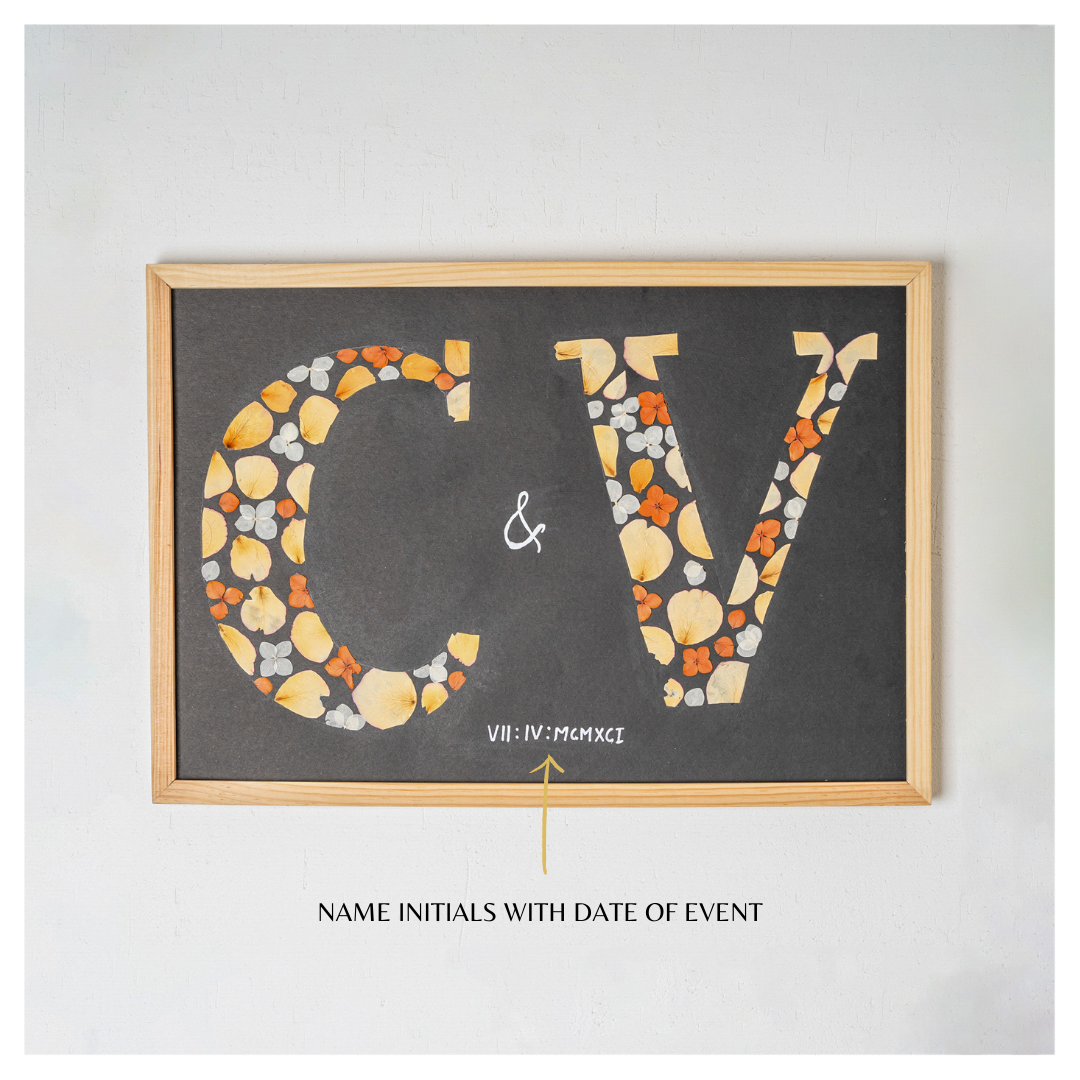 Couple Initials Pressed Flower Frame – Personalized Pinewood Keepsake for Birthdays, Anniversaries & Special Moments