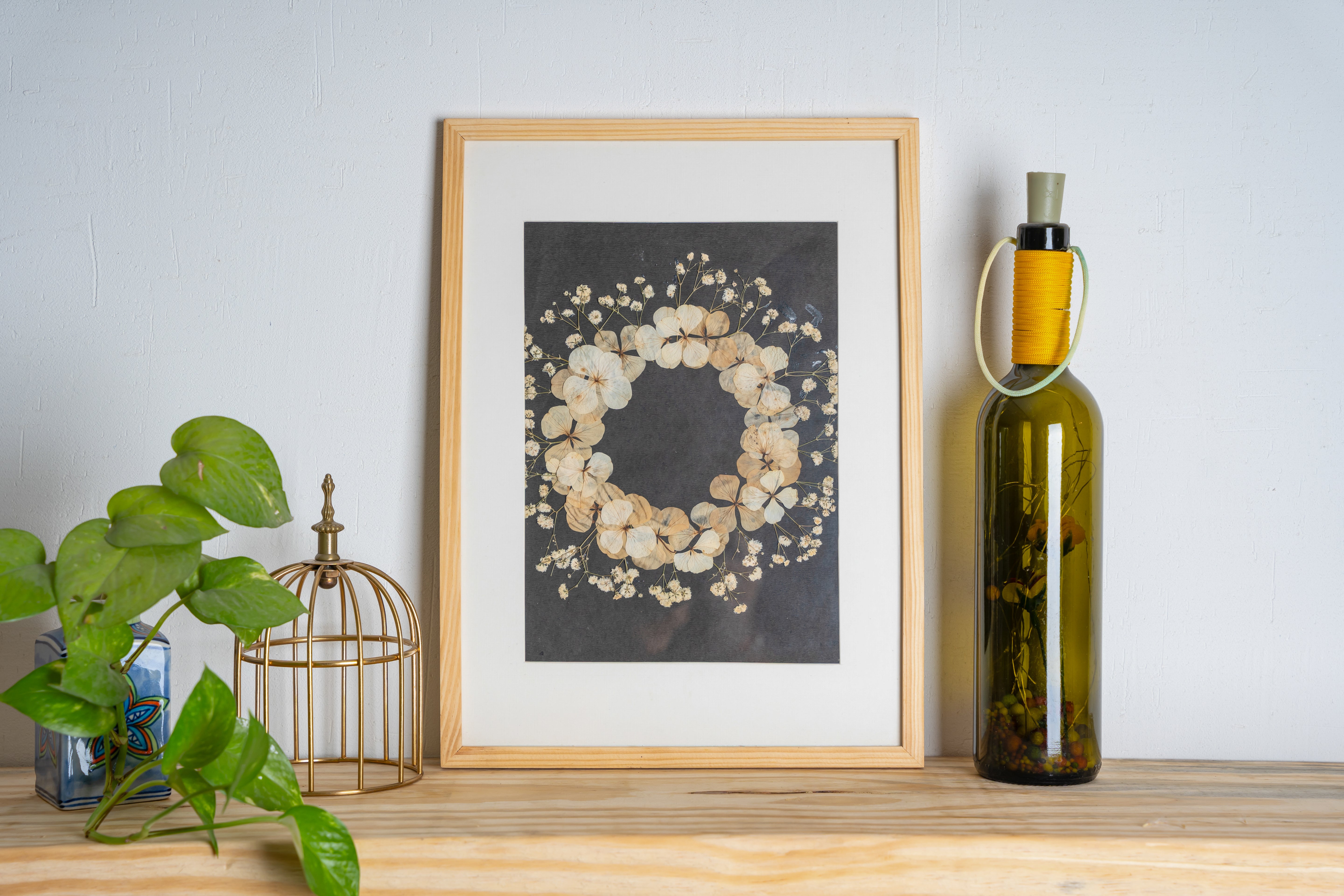 Dried Hydrangea Pressed Flower Wall Art – Botanical Frame for Weddings & Home Styling