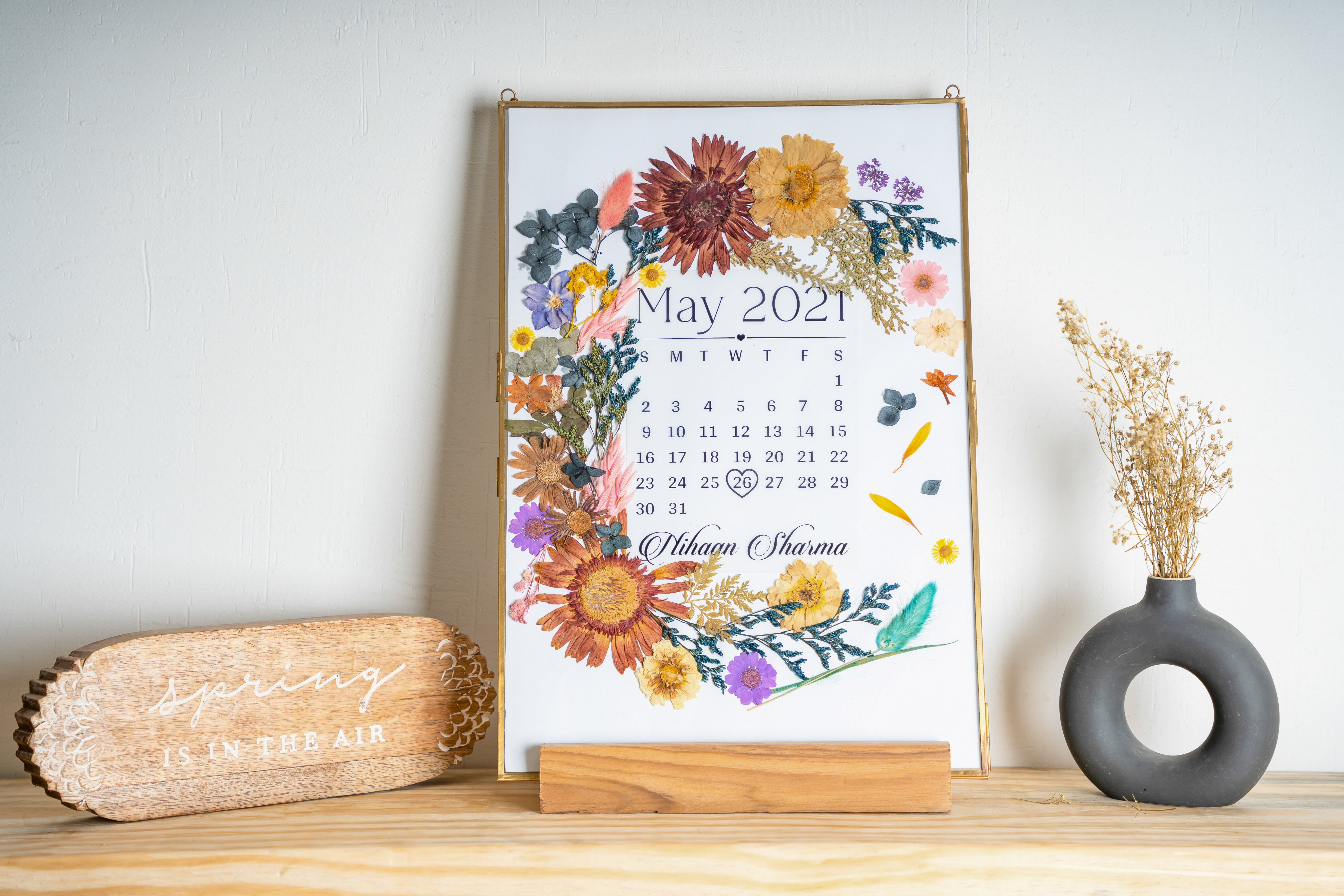 Wedding Date Calendar Frame – Personalised Pressed Flower Keepsake for Bride & Groom