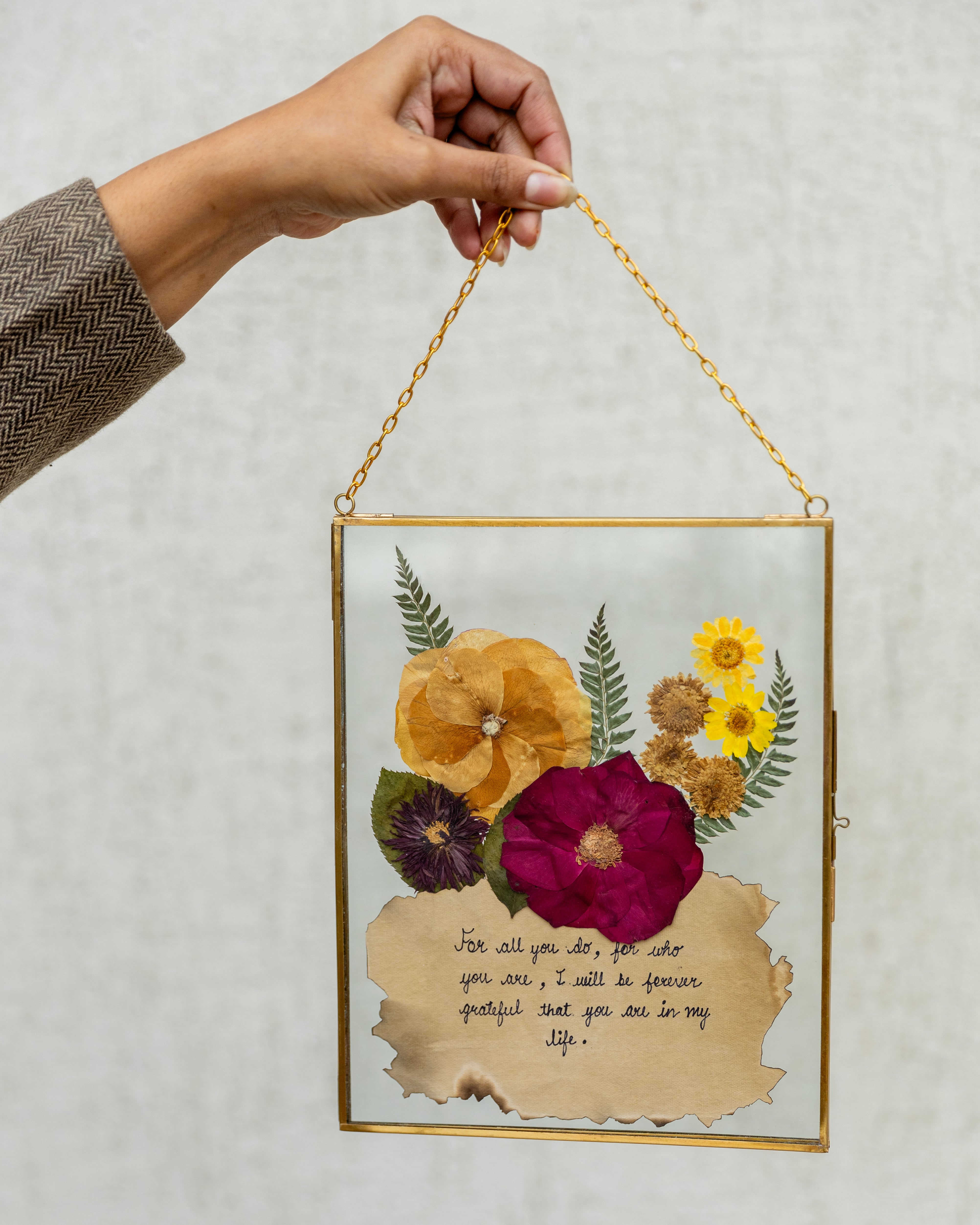 Custom Note Pressed Flower Frame – Personalised Hanging Botanical Art