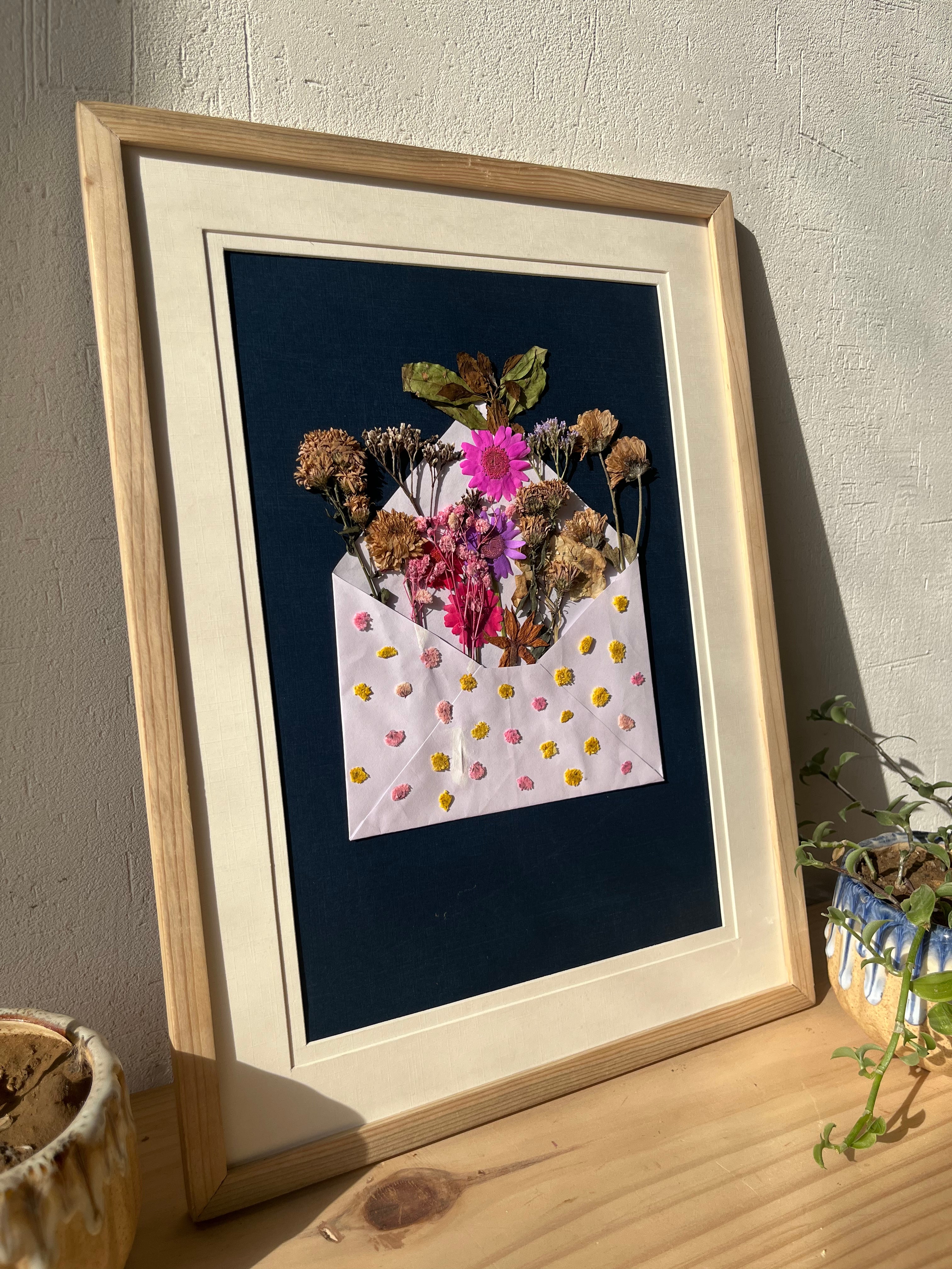 Handmade Botanical Pressed Flower Frame – Floral Wall Décor for Keepsake Gifting