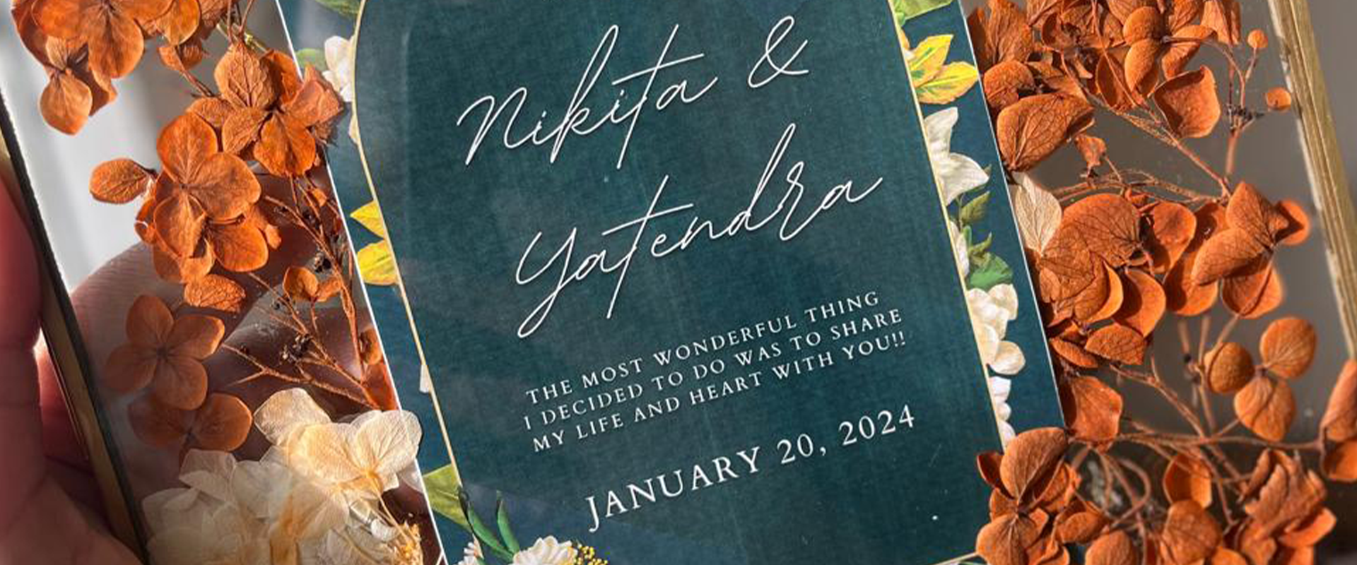 💌 Invitation Cards & Save the Date
